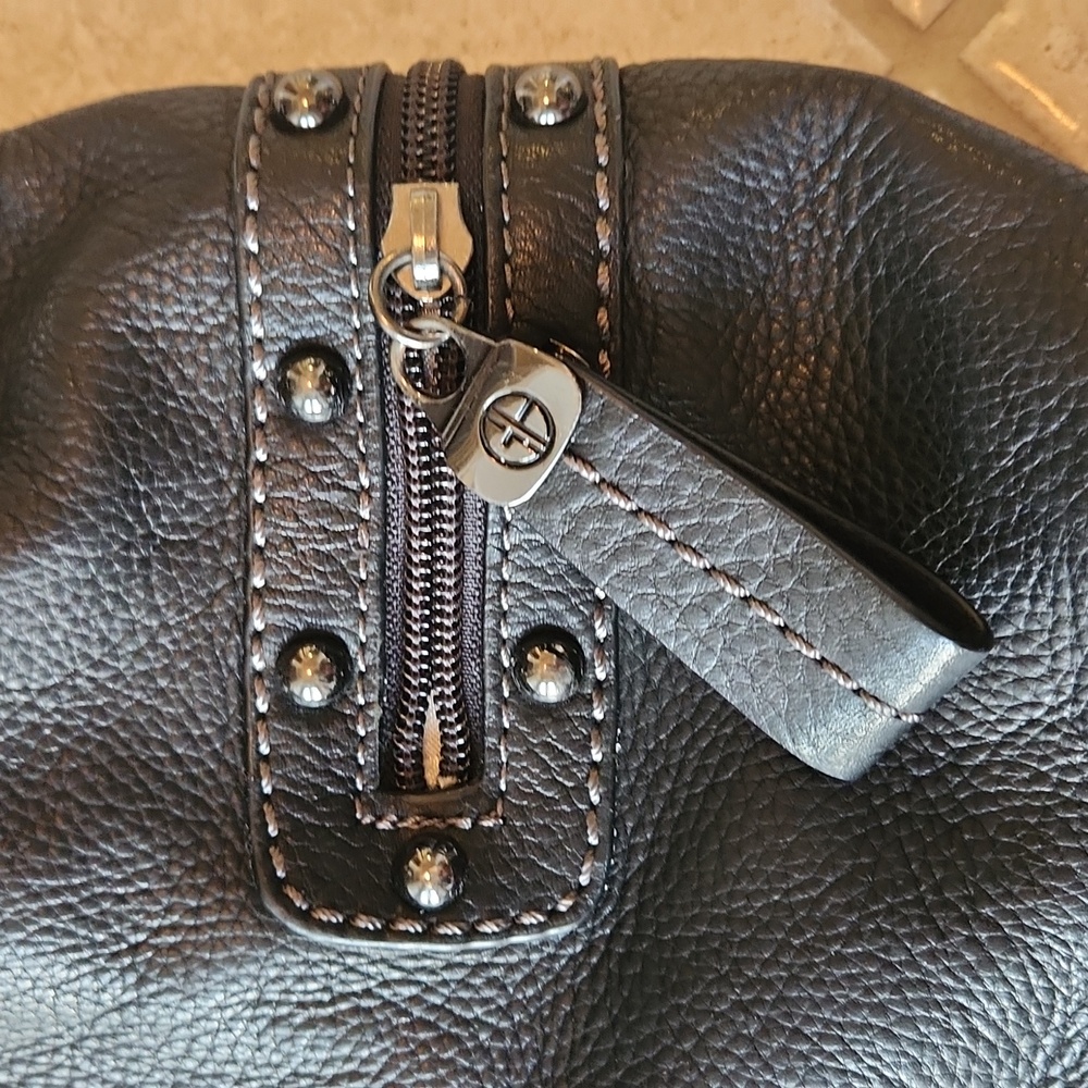 Giani Bernini black genuine Pebble leather with 2 side pockets shoulder bag - Picture 8 of 17